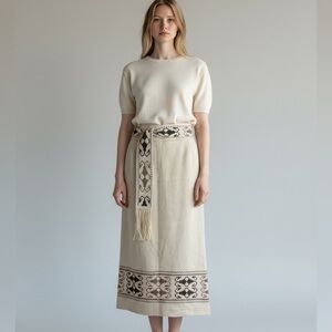 Vintage 60s/70s embroidered wool maxi skirt. Large. Off-white.